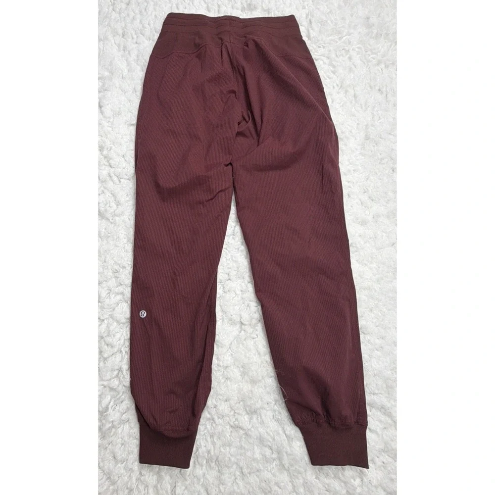 Lululemon Dance Studio Full Length Jogger Pants Women's Sz 4 Red Merlot Joggers